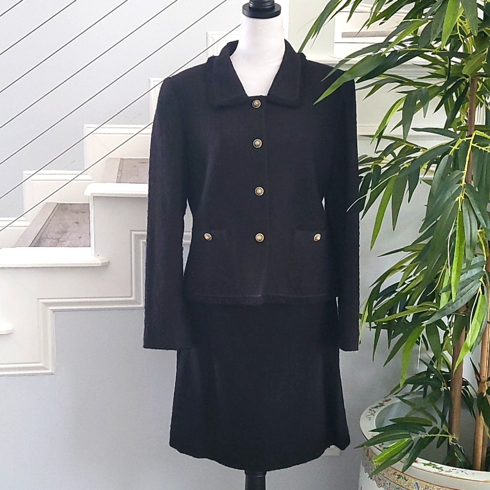 Tahari LUXE Collection Black Suit with ornate gold buttons size 10